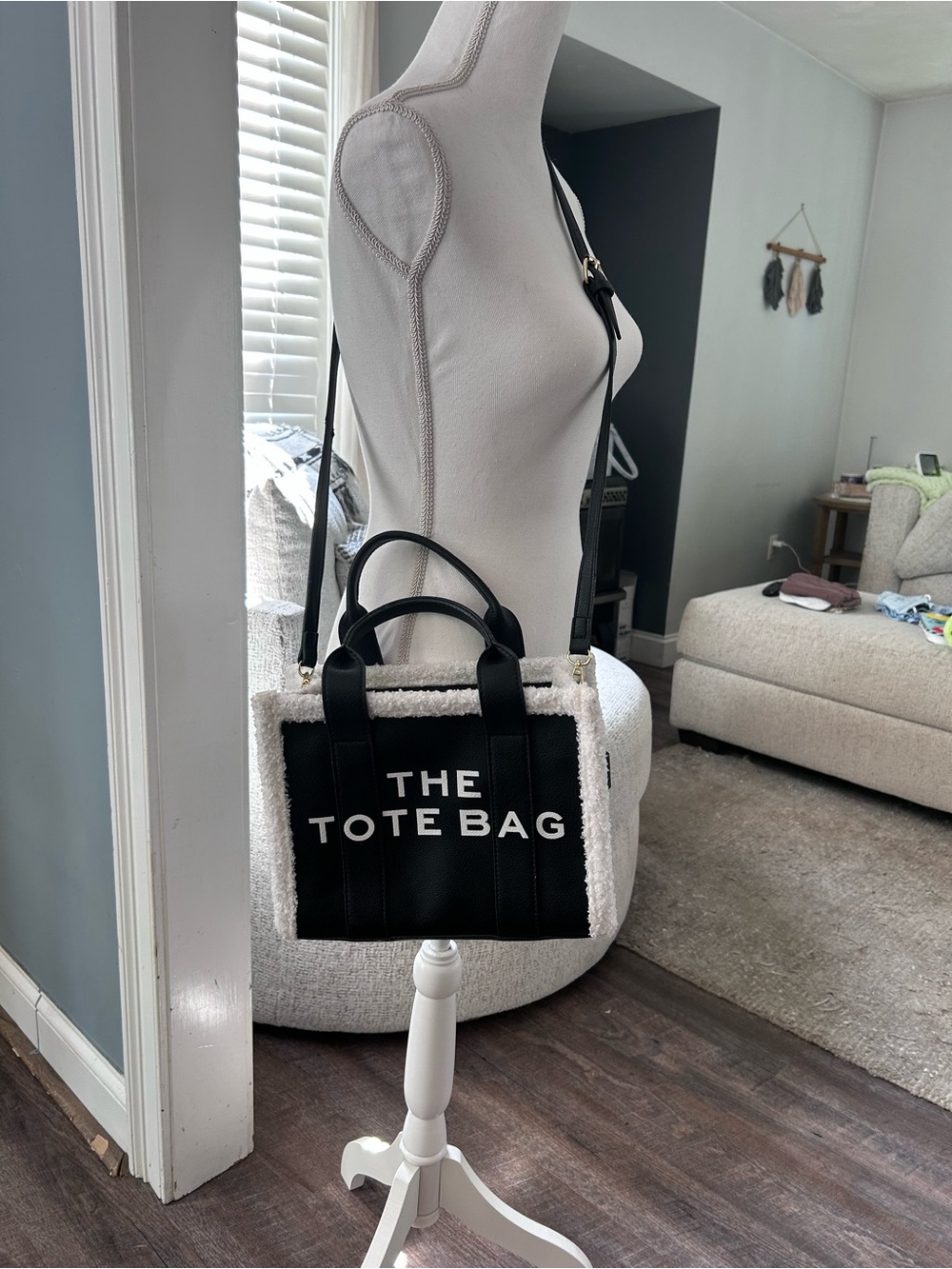 THE TOTE BAG Black and White Sherpa Trim Tote - Picture 9 of 12